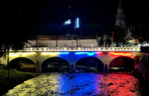 Nueve hitos de Cali lucen los colores de la bandera de Colombia