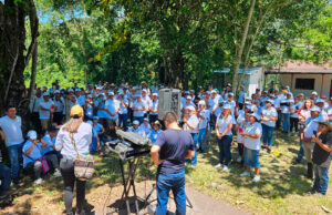 Gobierno entrega 566 hectáreas de tierra