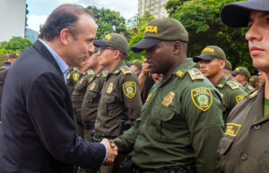 Cali cuenta con 500 policías más