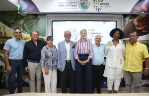 Gobernadora del Valle gestiona con inversionistas