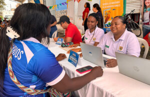 Secretaria de Hacienda de Cali realizó jornada en la Comuna 13