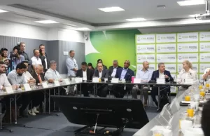 Gobernadora presenta avances de lucha contra minería en los Farallones