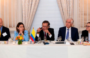 Empresarios extranjeros siguen confiando en Colombia: directora del DAPRE