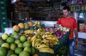 500 familias de la comuna 14 de Cali recibirán bonos de alimentación por reciclar