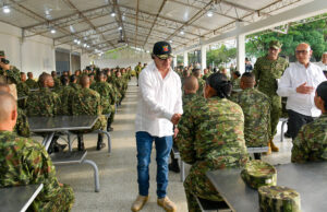 Presidente Petro ordenó a los altos mandos iniciar el plan para construir una universidad militar