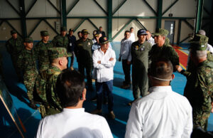 Hay que combatir las economías ilícitas y destruirlas: Petro