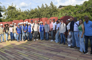 Representantes del Observatorio Ciudadano de Transparencia (OCT) del Parque Pacífico, conformado por 20 caleños, recorrieron el proyecto para conocer sus avances