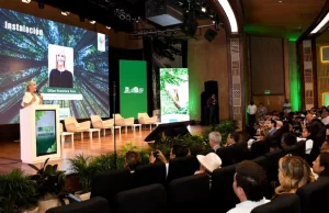 Gobernadora del Valle propone constituir un fondo para el Pacífico