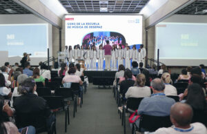 Niños de la Escuela de Música Desepaz muestran su talento musical en el Foro Educativo Distrital