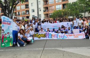 Maestras y maestros de educación inicial de Cali marcharon