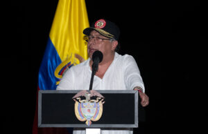 ‘Pueden marchar’, la democracia sí es para todos: Petro a opositores