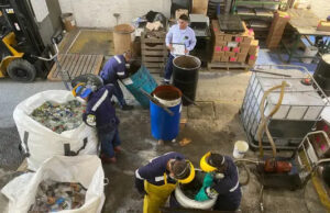 Gobernación del Valle destruye licor y cigarrillos de contrabando avaluados en 152 millones de pesos