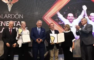 Fenalco Valle entregó reconocimiento a Gobernadora y Alcalde Cali.