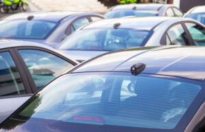 Alcaldía de Cali entrega 13 carros y 34 motos a la SIJIN para fortalecer la seguridad de la ciudad