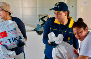 Gobiernos de Colombia y Turquía entregan asistencia humanitaria a comunidades indígenas de La Guajira