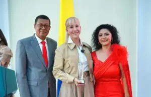 Dilian Francisca Toro, gobernadora del Valle del Cauca, recibe la Orden al Mérito ‘Mujeres de Impacto Nacional’