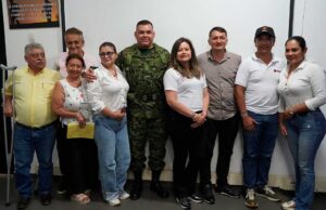 El Gobierno nacional acuerda desbloqueos en Caquetá y anuncia inversiones urgentes para la conectividad vial del departamento