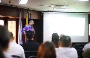 Recicladores de Cali: Se Abrió Mesa Clave Para Que Tengan Derechos y Trabajo Formal