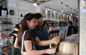 Descubre ‘Lado B: La Ruta del Vinilo’: Un Viaje Sonoro por la Historia Salsera de Cali