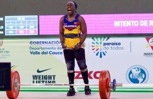 ¡Yenny Sinisterra, Campeona Panamericana Absoluta y Récord en Levantamiento de Pesas!