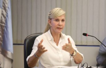 Gobernadora del Valle advierte impacto financiero y de atención en las EPS tras anuncio de liquidación