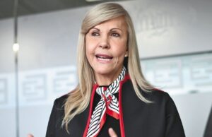 Gobernadora del Valle exige claridad al Gobierno Nacional por suspensión de servicios en EPS intervenidas