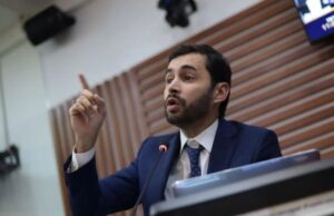 Control político por mora en pagos a miembros de la Fuerza Pública