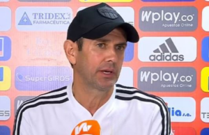 Arturo Reyes es el nuevo director técnico del Deportivo Pereira