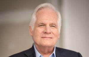 Con nuevo partido, Miguel Uribe Londoño vuelve a la carrera por la Presidencia