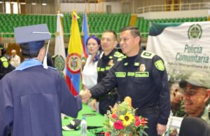 600 nuevos bachilleres celebran su graduación en Cali