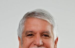 Enrique Peñalosa se suma oficialmente a la Gran Consulta por Colombia