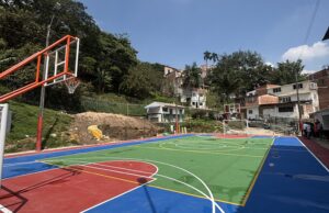 Nueva placa deportiva fortalece la educación y la convivencia en la comuna 20 de Cali