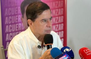 Juan Fernando Cristo se baja de las consultas del 8 de marzo y va a primera vuelta