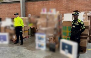 Incautan millonario cargamento de tecnología de contrabando en el sur de Cali