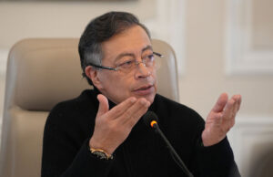 Petro arremete contra el CNE y entes de control por garantías electorales