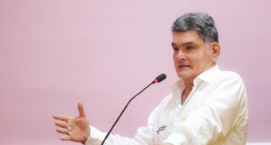 Procurador exhorta a servidores de la entidad a mantener independencia política