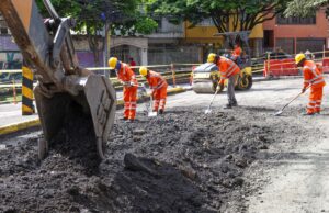 Alcaldía de Cali avanza en la recuperación de la calle 4B en el sur de la ciudad