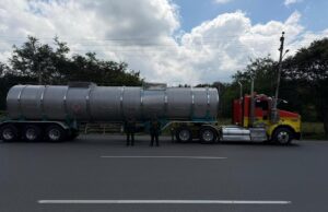 Dos camiones fueron inmovilizados por incumplir norma de transporte de hidrocarburos