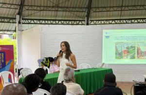 Alcaldía de Cali fortalece su compromiso con la Comuna 15 mediante inversión y diálogo ciudadano