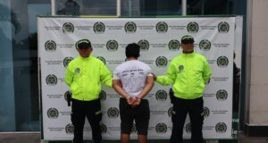 Cali publica cartel de los más buscados por homicidio y ofrece recompensa por su captura