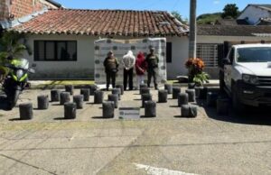 Incautan 140 kilos de marihuana en vía del Valle del Cauca