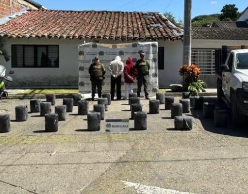 Incautan 140 kilos de marihuana en vía del Valle del Cauca