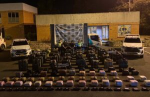 Caen dos personas con más de una tonelada de marihuana en vía del Valle del Cauca