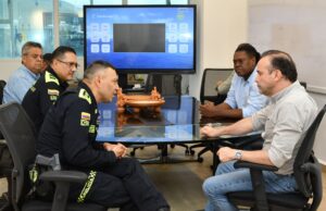 Alcalde de Cali se reúne con nuevo comandante de la Policía Metropolitana para fortalecer la seguridad