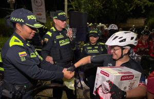 Gran rodada por la vida reunió a ciclistas en homenaje a la Mujer en Cali