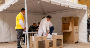 Presidente Petro denuncia posibles irregularidades tras jornada electoral