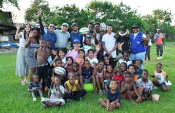 Alcalde de Cali impulsa el deporte en la Comuna 13 con jornada de rugby juvenil