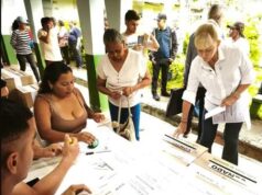 Gobernadora del Valle votó en Guacarí y reportó normalidad en la jornada electoral