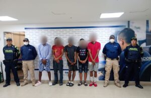 Expulsan a siete extranjeros en Bucaramanga por infracciones migratorias