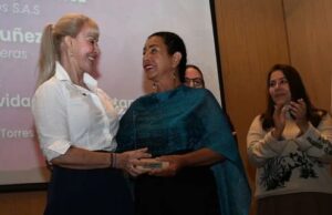 Valle del Cauca reconoce a mujeres emprendedoras por su liderazgo y aporte al desarrollo